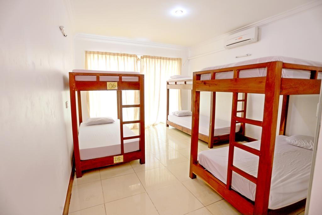 Hang Tep Hostel Сиемрип Экстерьер фото